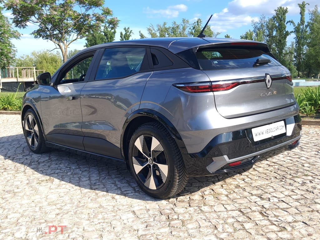 Renault Mégane E-Tech EV60 220hp optimum charge Equilibre