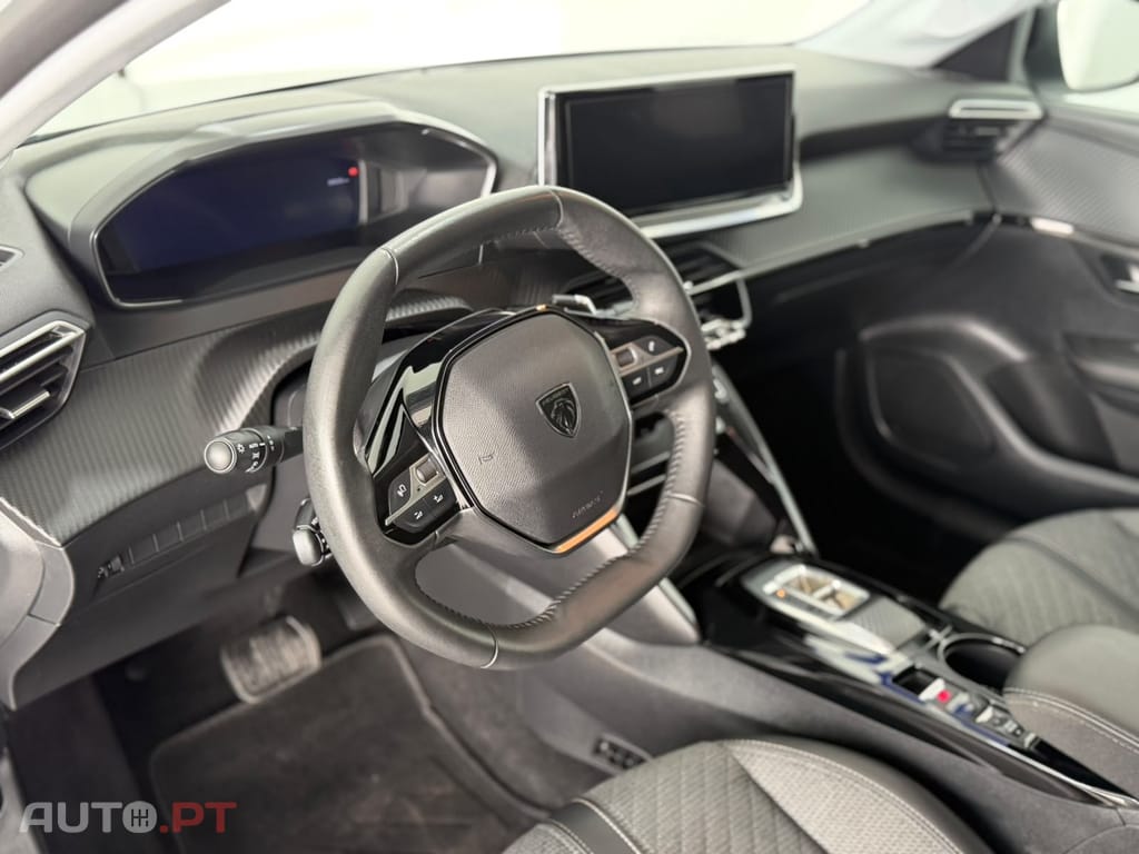 Peugeot 208 1.2 PureTech Allure EAT8