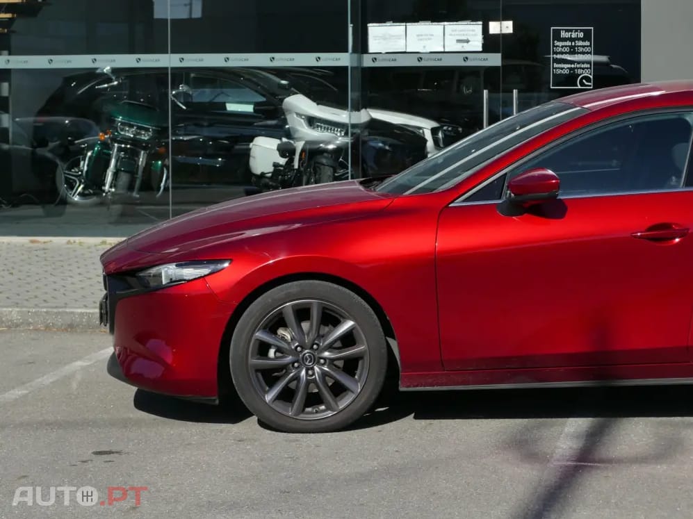 Mazda 3 2.0 e-Skyactiv-G Exclusive-line