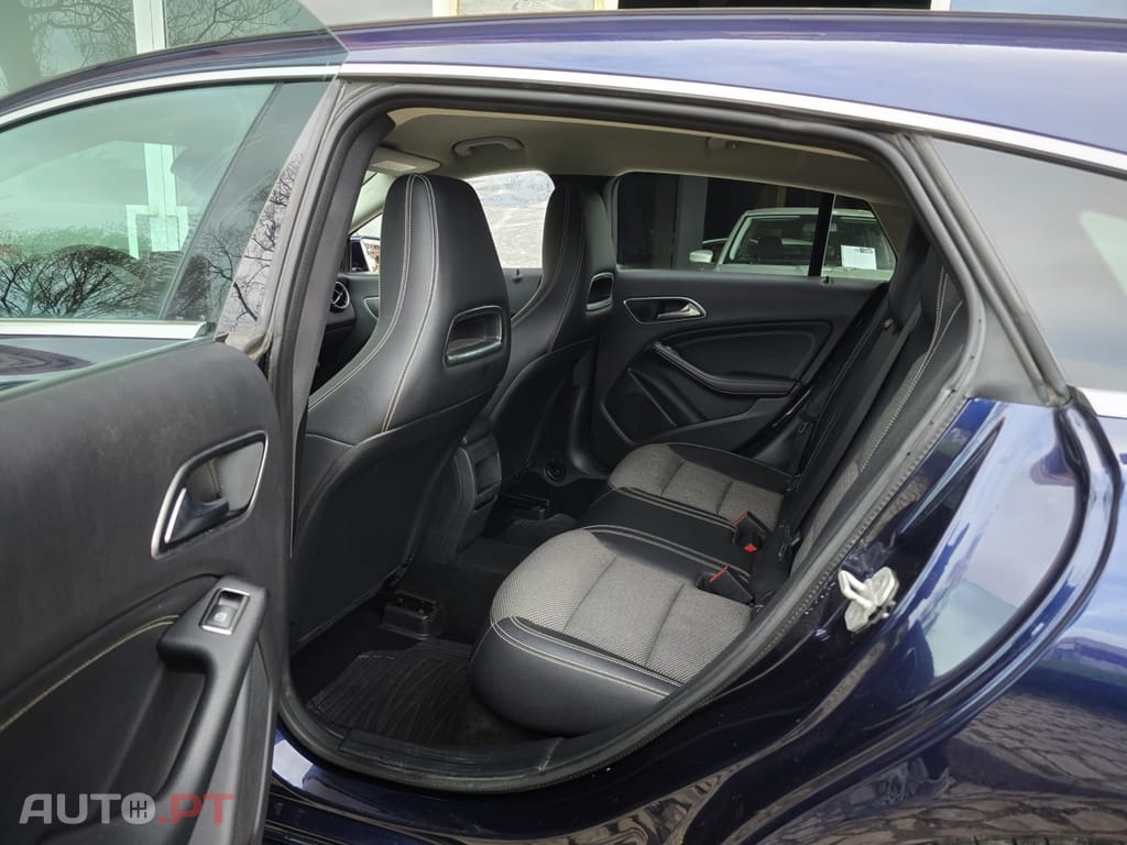 Mercedes-Benz CLA 180 d Shooting Brake