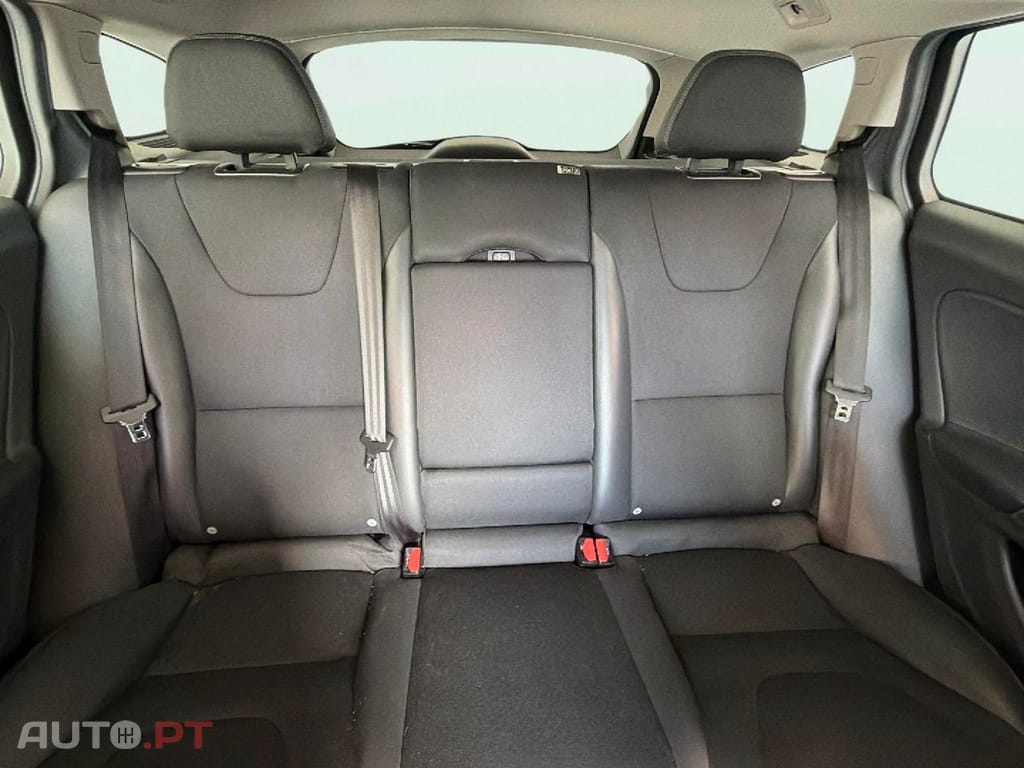 Volvo V60 2.4 D6 AWD Phev