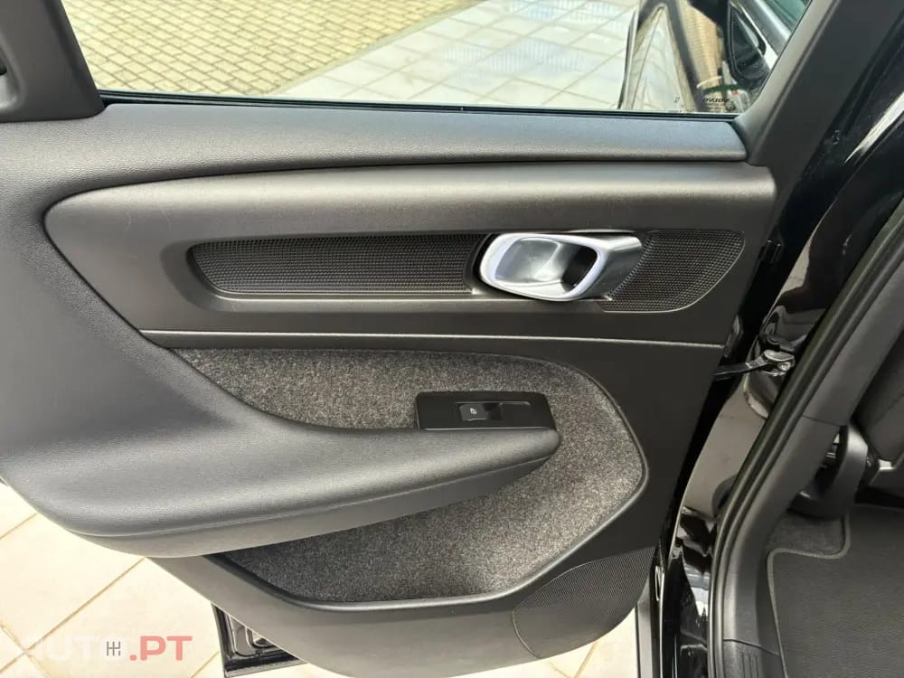 Volvo XC40 1.5 T2 Momentum Plus Geartronic