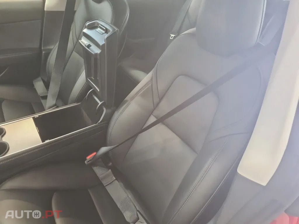 Tesla Model 3 Long-Range Dual Motor AWD