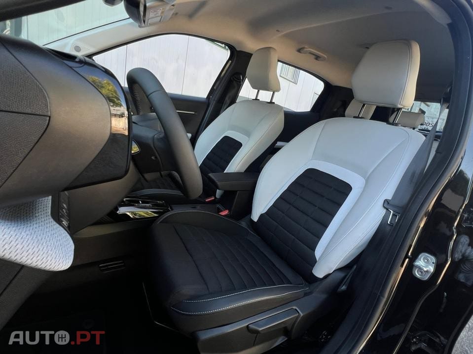 Citroën e-C3 44 kWh Autonomia Conforto You — fotografia 8