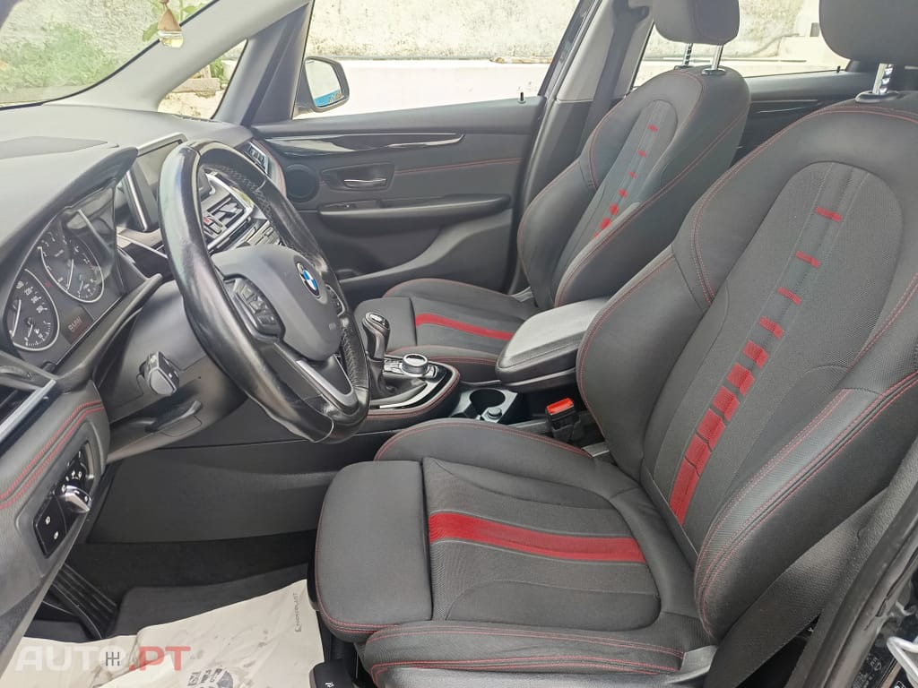 BMW 218 i Sport Line