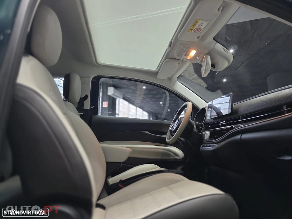 Fiat 500e La Prima