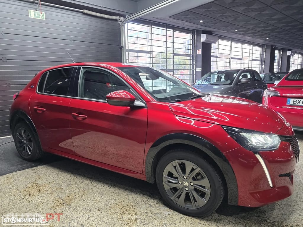 Peugeot E-208 50 kWh Allure Pack