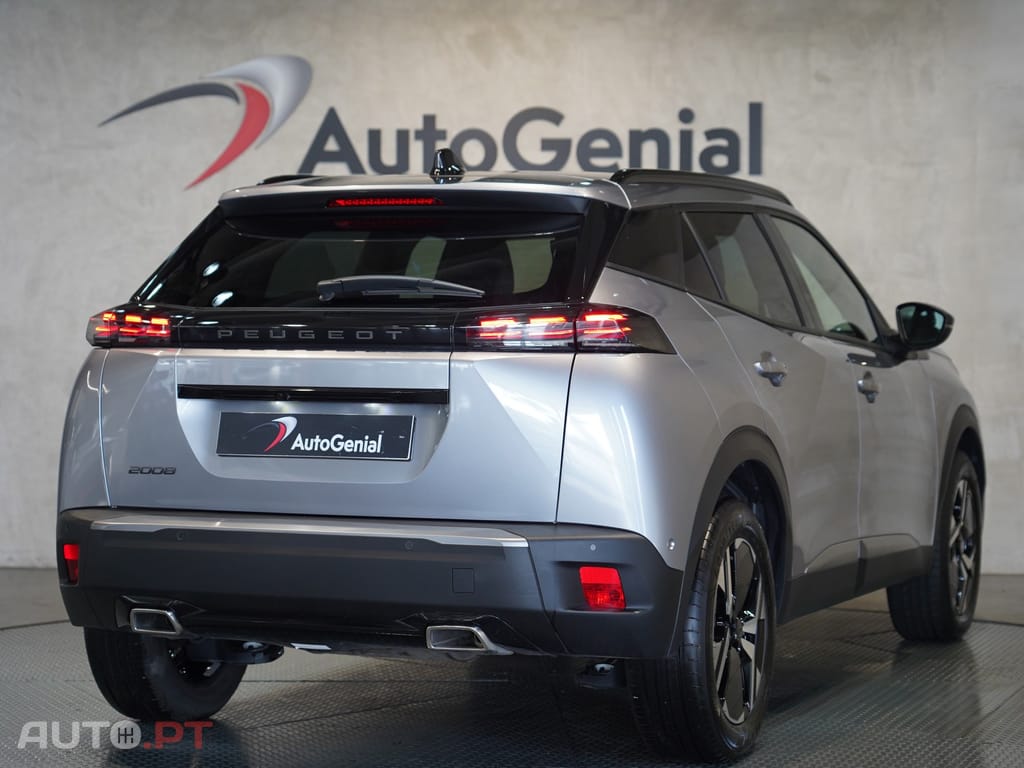 Peugeot 2008 1.2 PureTech Allure EAT8
