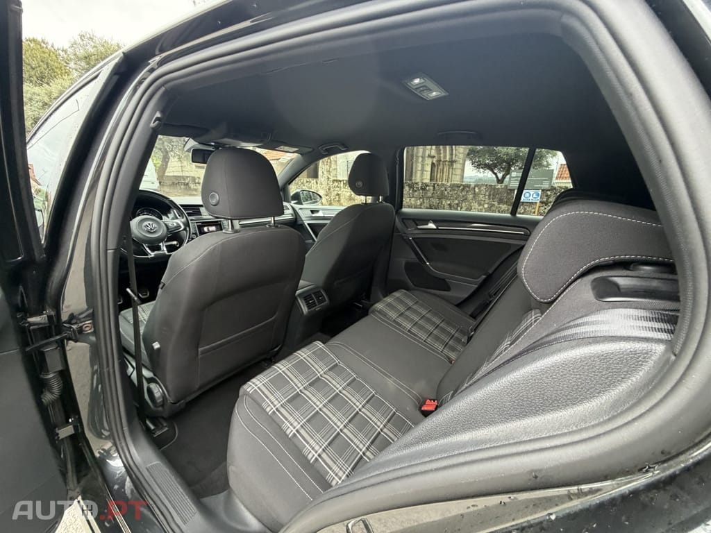 Volkswagen Golf 2.0 TDi GTD