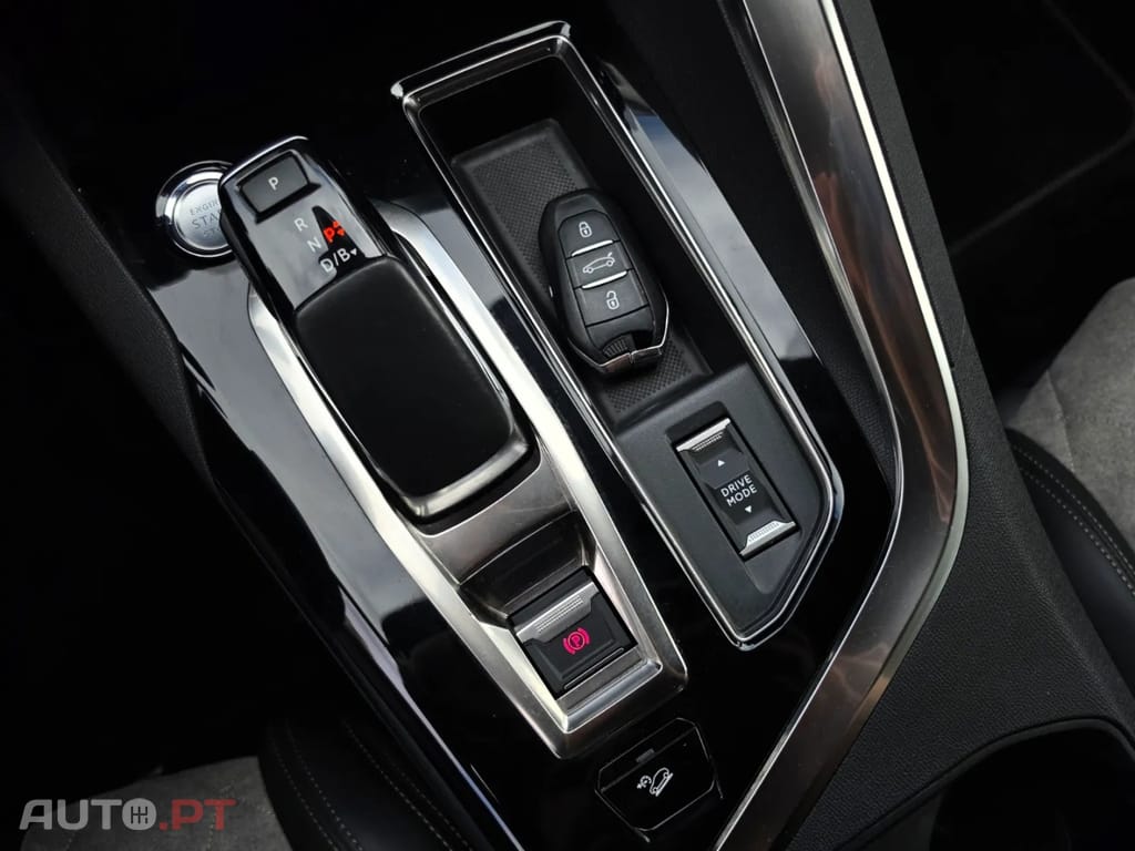 Peugeot 3008 1.6 Hybrid GT e-EAT8