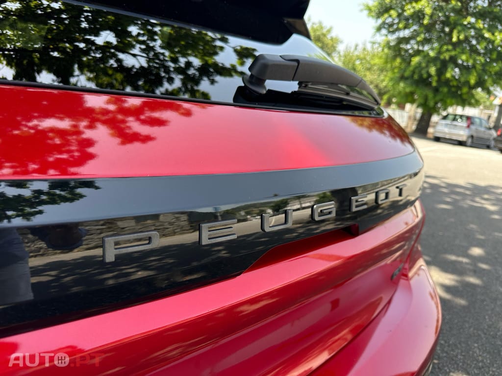 Peugeot E-208 50 kWh GT Pack