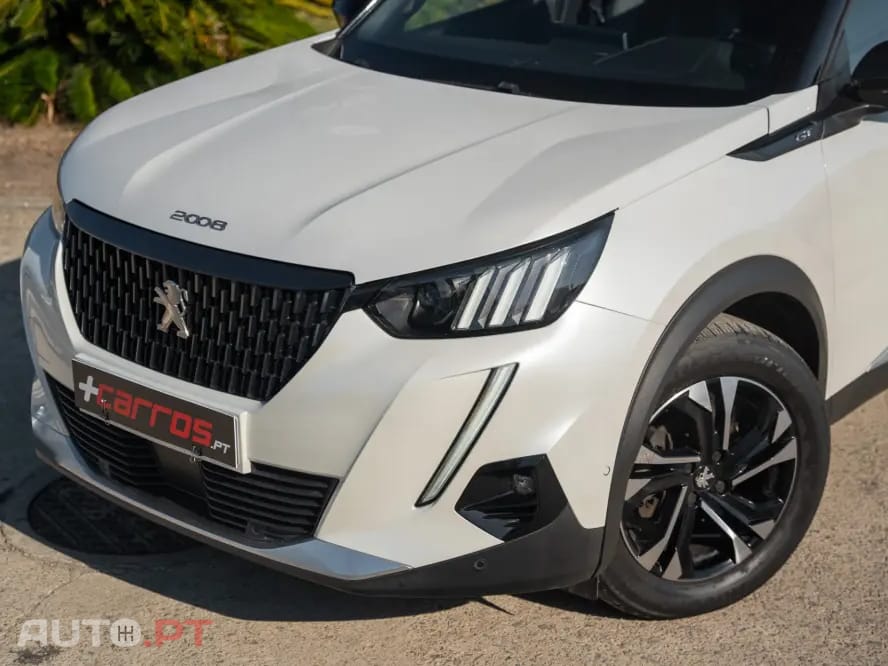 Peugeot 2008 1.2 PureTech GT Line EAT8