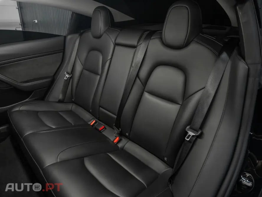 Tesla Model 3 Long-Range Dual Motor AWD
