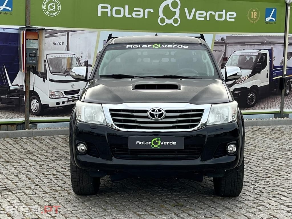 Toyota Hilux 3.0 D-4D 4WD CD Tracker CA