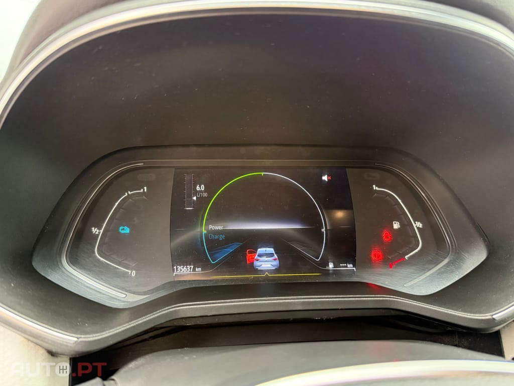 Renault Clio 1.6 E-Tech Intens