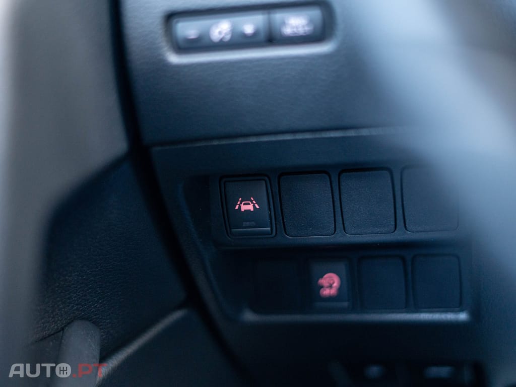 Nissan Qashqai 1.2 DIG-T N-Connecta 18