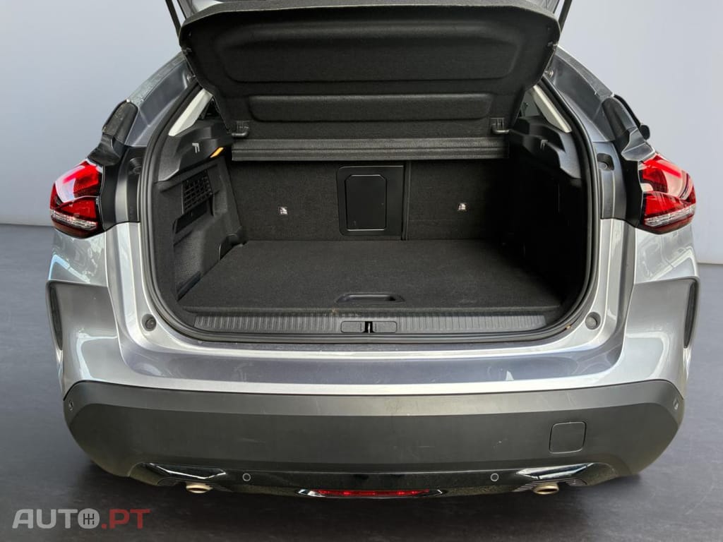 Citroen C4 X 1.2 PureTech Shine EAT8