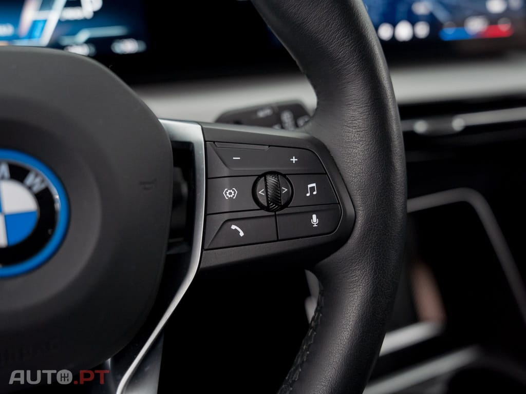 BMW iX1 eDrive20 xLine