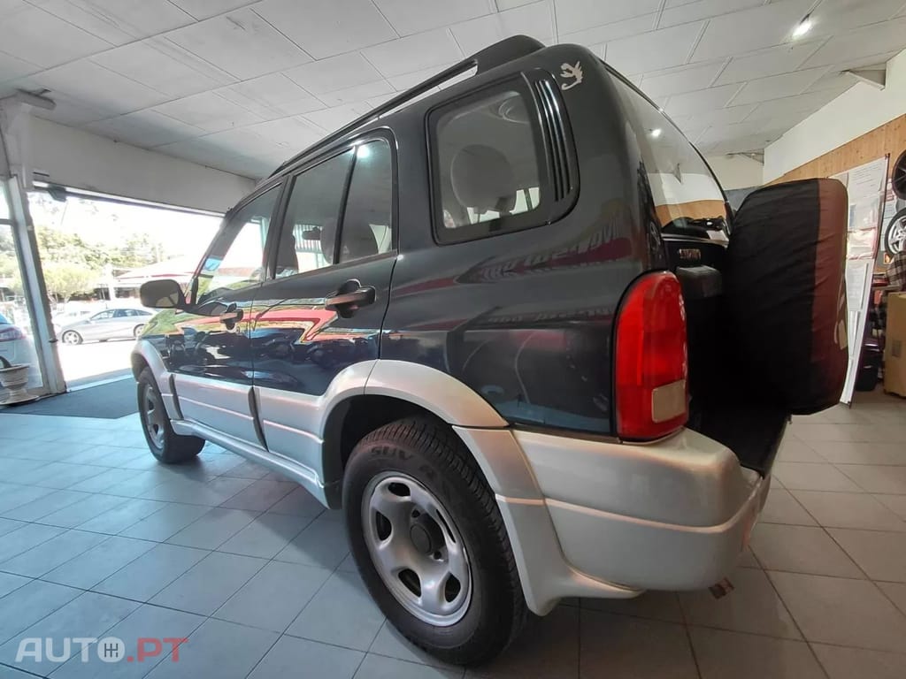 Suzuki Grand Vitara Metal Top 2.0 TDi