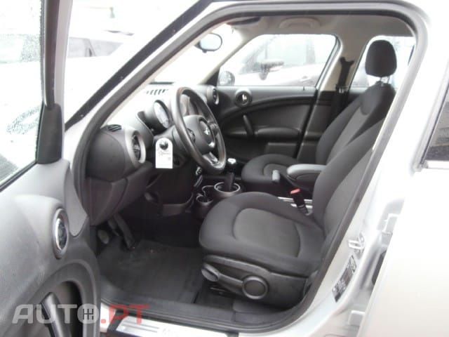MINI Countryman One D