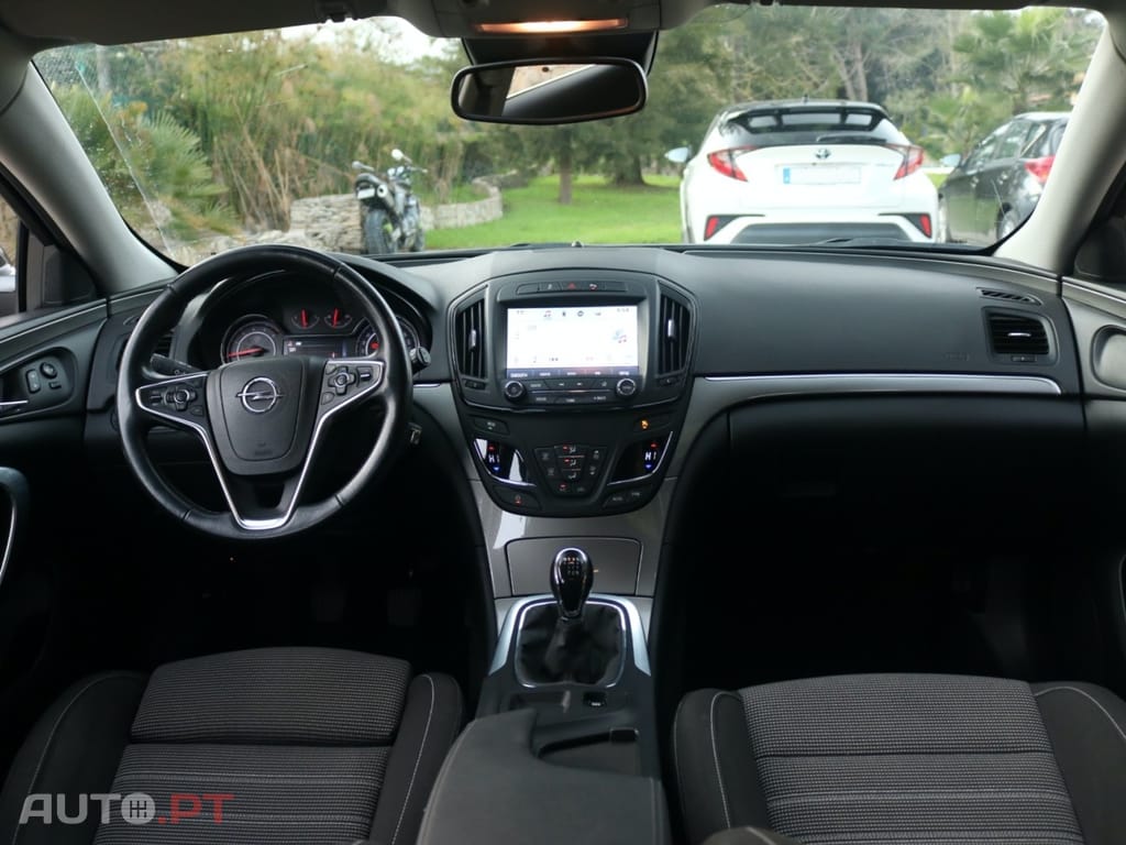 Opel Insignia 1.6 CDTi Dynamic