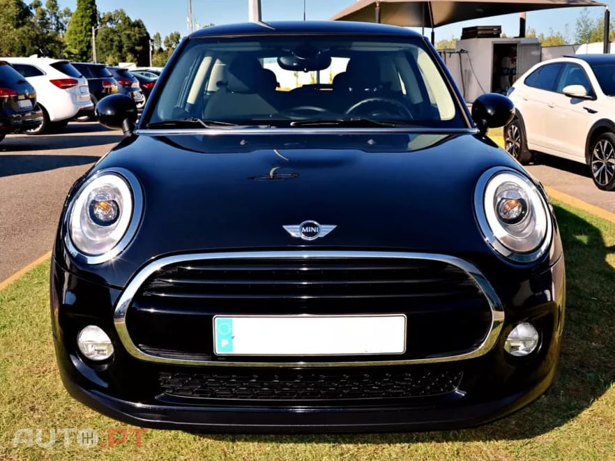 MINI Cooper Cooper D Auto