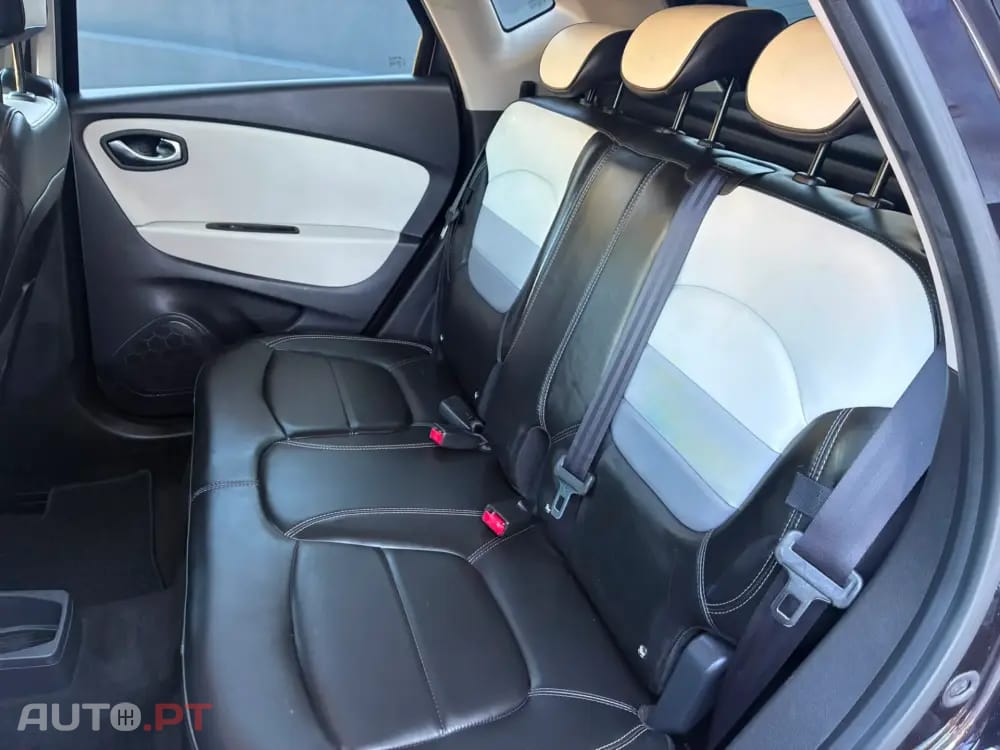 Renault Captur 1.2 TCe Initiale Paris EDC