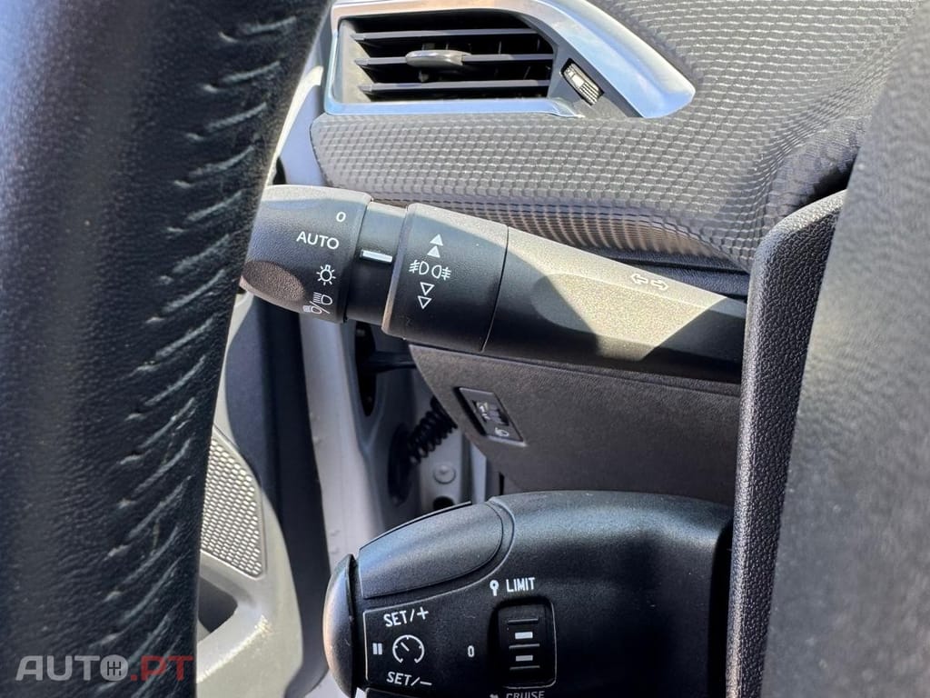 Peugeot 208 1.2 PureTech Style