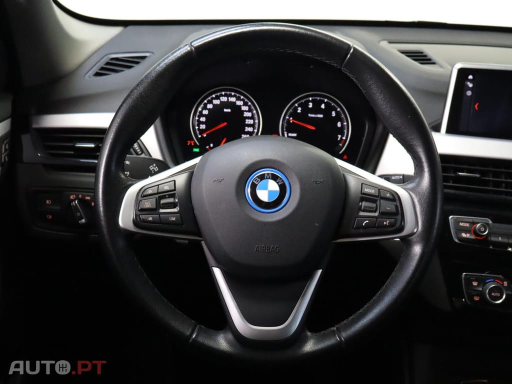 BMW X1 xDrive25e