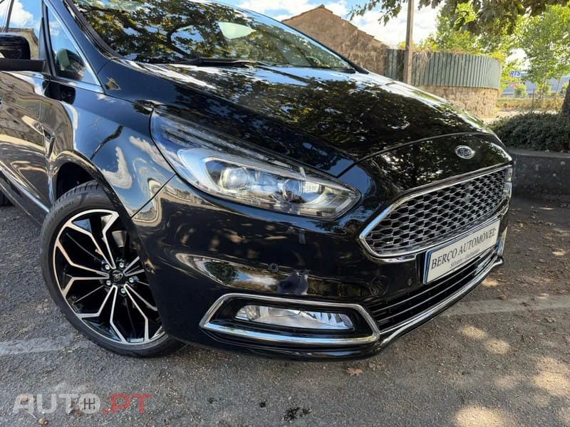 Ford S-Max 2.0 TDCi Vignale Powershift