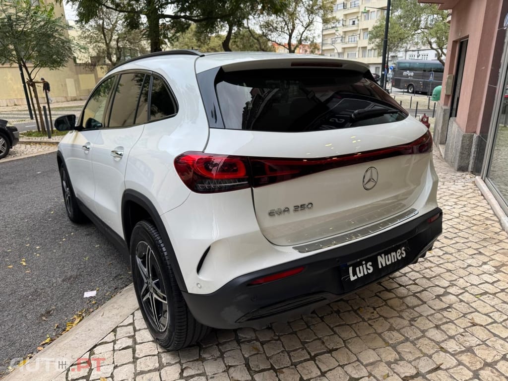 Mercedes-Benz EQA 250 AMG Line