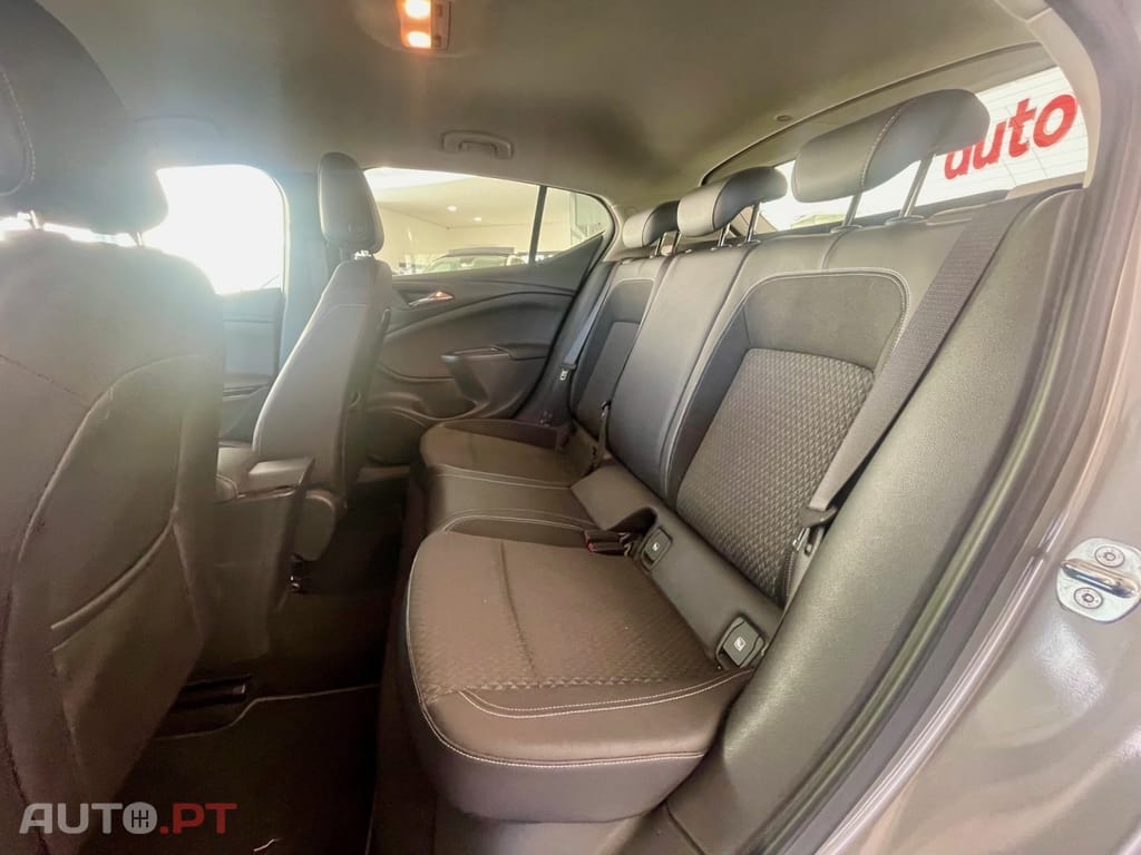 Opel Astra 1.6 CDTI Dynamic S/S