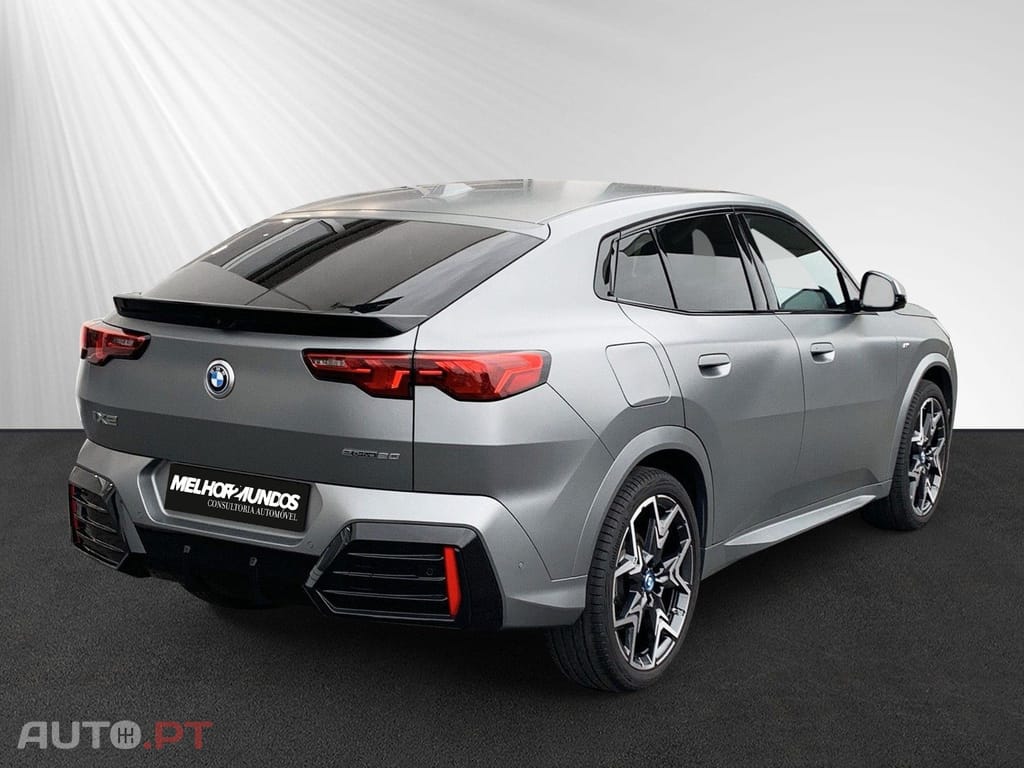 BMW iX2 eDrive20