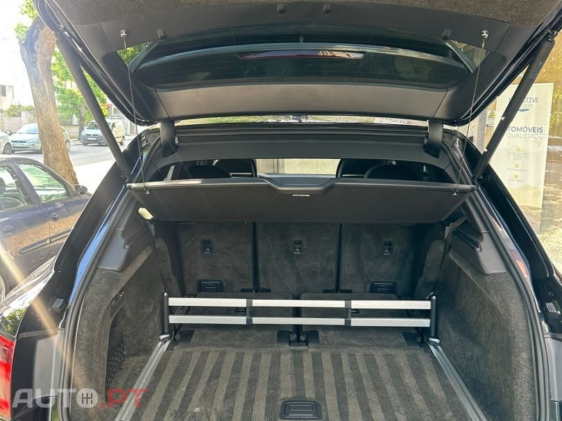 Bentley Bentayga V8