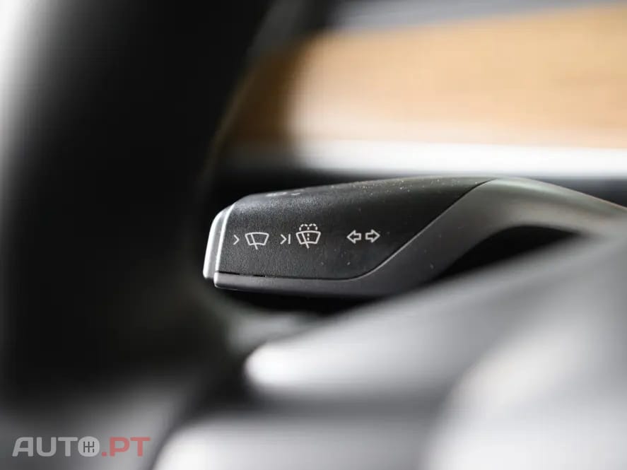 Tesla Model Y Long Range RWD