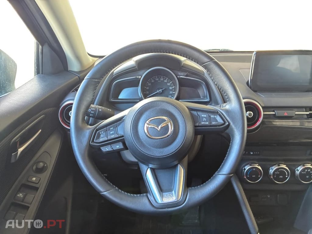 Mazda 2 1.5 e-SKYACTIV G M Elegance