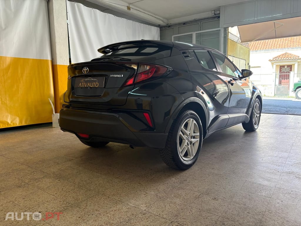 Toyota C-HR 1.8 Hybrid Exclusive