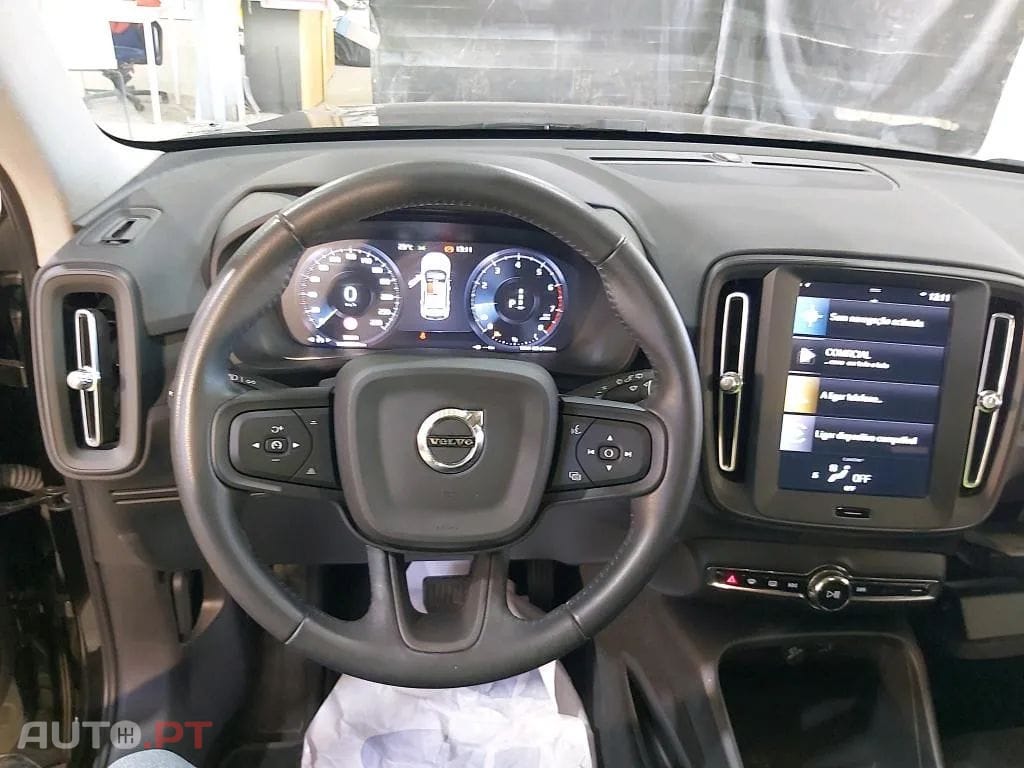 Volvo XC40 1.5 T2 Momentum Core Geartronic
