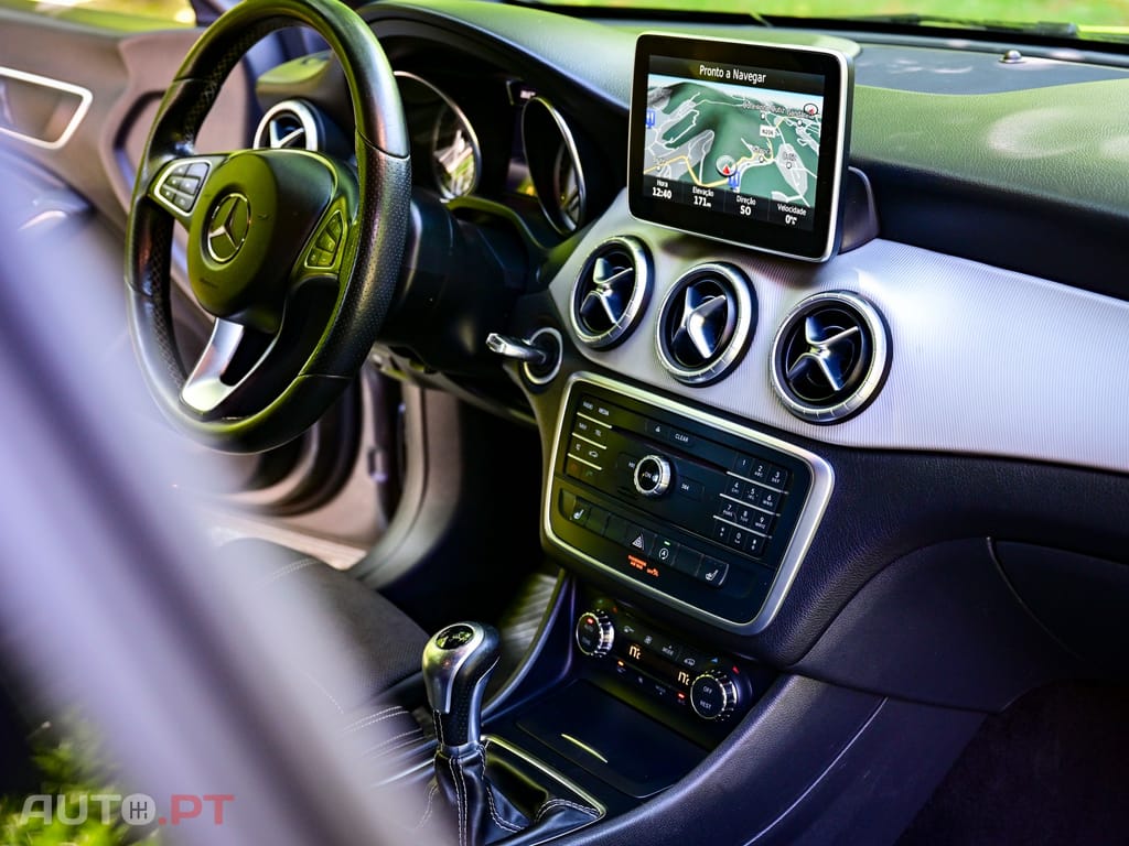 Mercedes-Benz CLA 180 Shooting Brake d BlueEFFICIENCY Edition