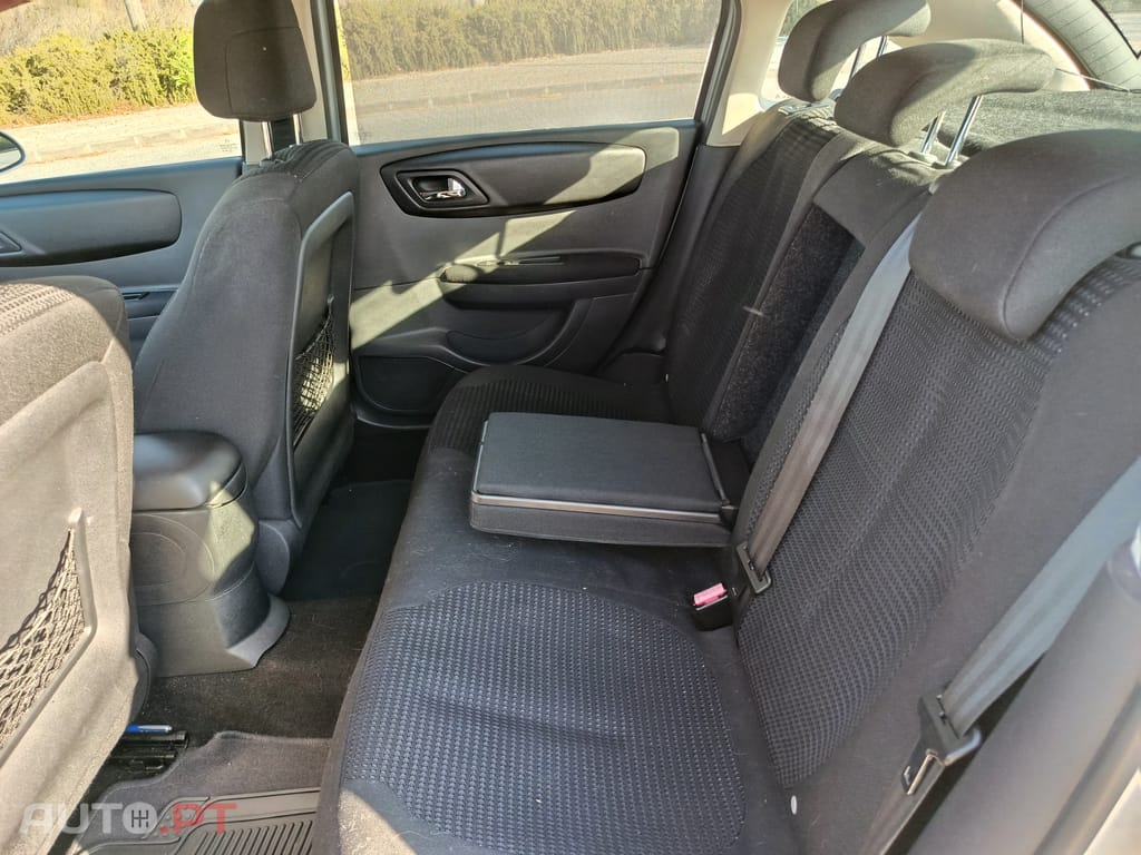 Citroen C4 1.6 HDi 110 cv VTR Pack