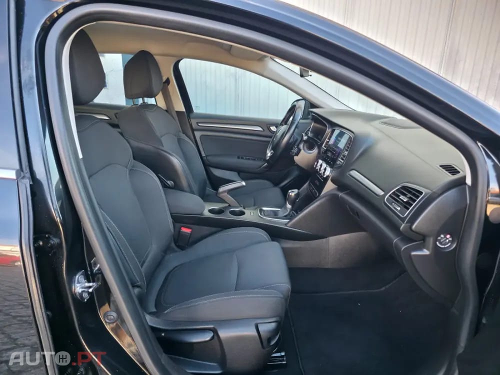 Renault Mégane Sport Tourer 1.5 Blue dCi Limited EDC