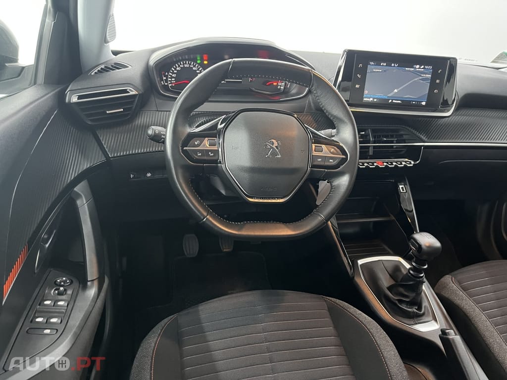 Peugeot 2008 1.2 PureTech Active Pack