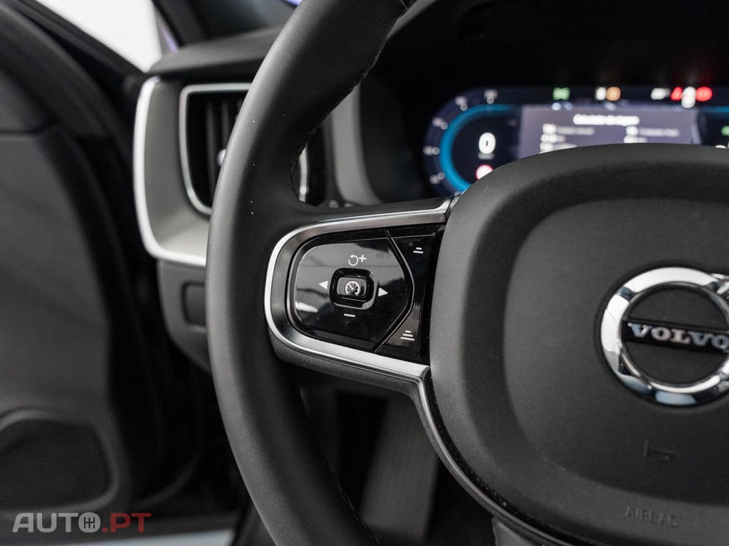 Volvo XC60 2.0 T6 PHEV Black Edition AWD