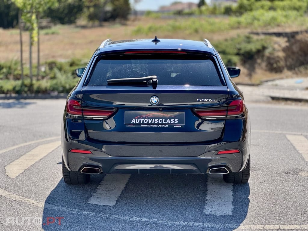 BMW 530 e Pack Desportivo M