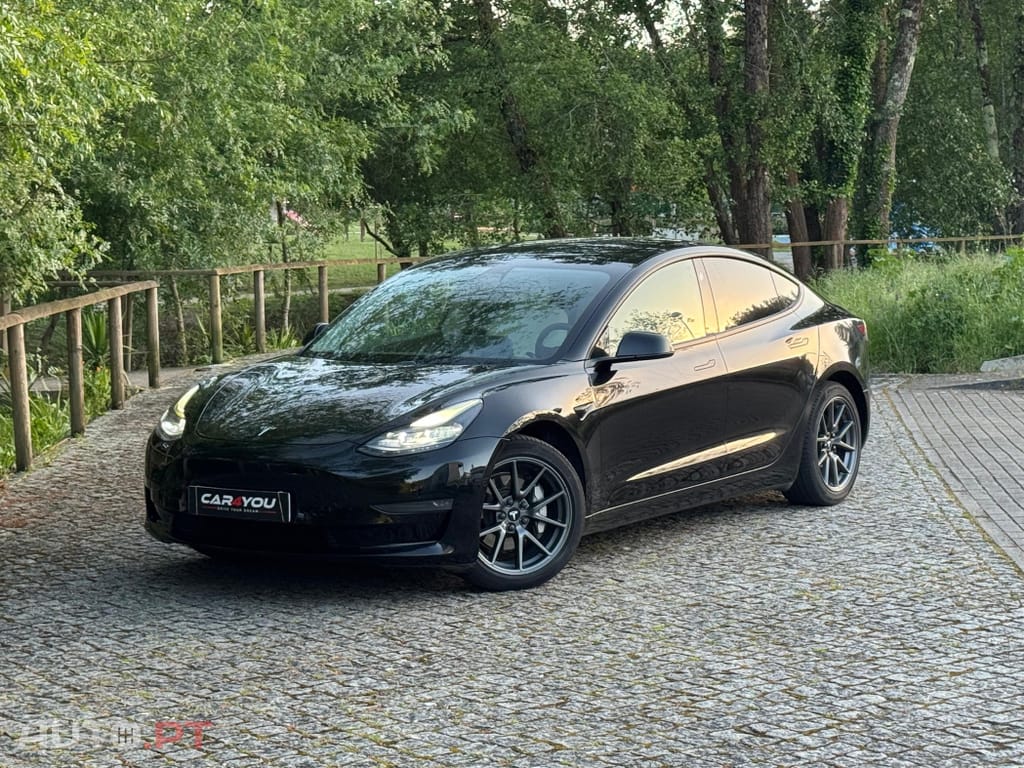 Tesla Model 3 Long-Range Dual Motor AWD