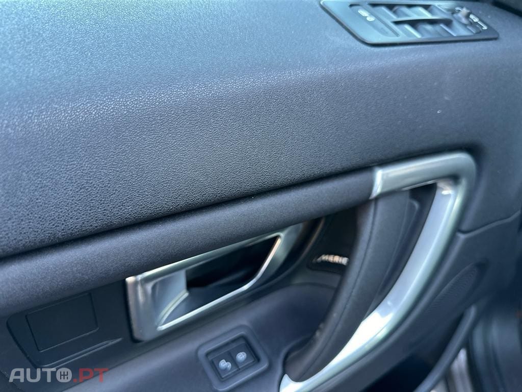 Land Rover Discovery Sport 2.0 TD4 HSE Luxury 7L Auto