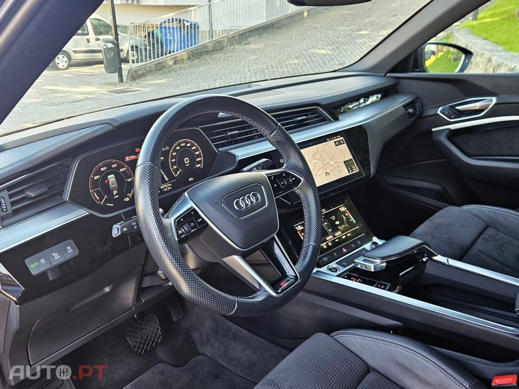 Audi E-Tron 55 quattro S line