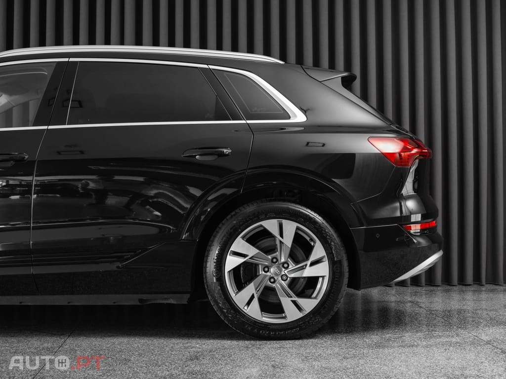 Audi E-Tron 50 quattro