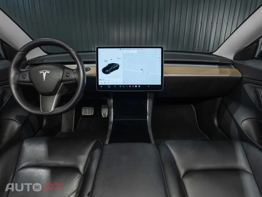 Tesla Model 3 Long-Range Dual Motor AWD