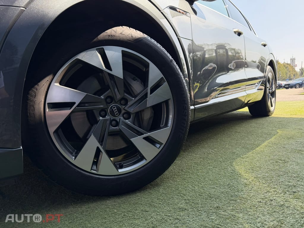 Audi E-Tron 55 quattro S line